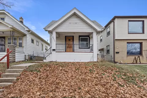 2247 S 59th, West Allis, WI 53219