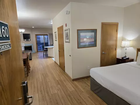 111 Center #160, Lake Geneva, WI 53147