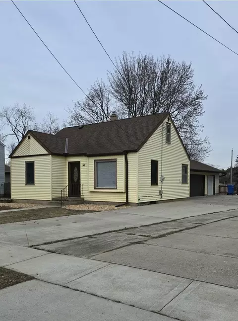 1125 Center, Watertown, WI 53098