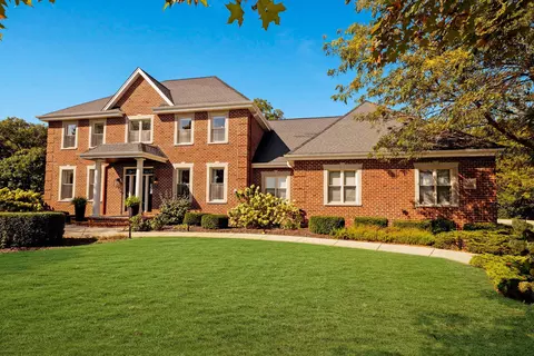 w126n11833 Forest Hl, Germantown, WI 53022