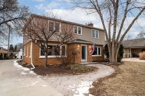 623 Glenview, Wauwatosa, WI 53213