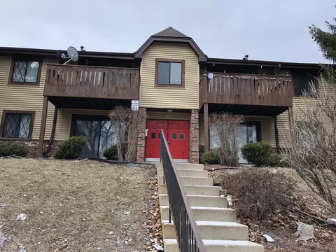 7711 N 60th #103C, Milwaukee, WI 53223