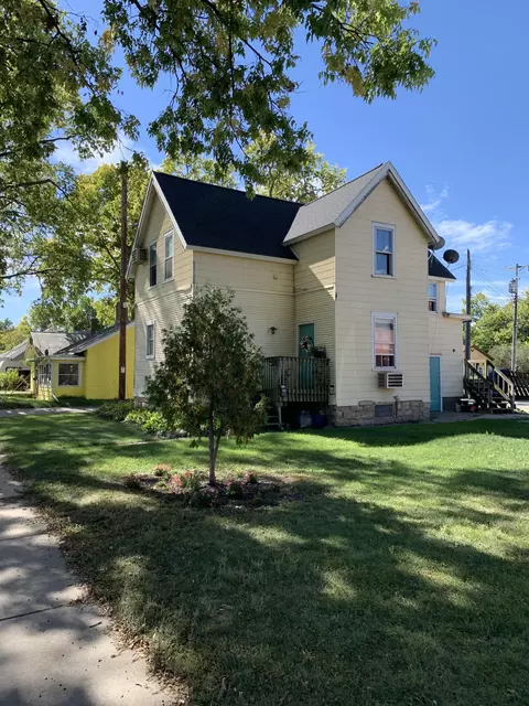 1026 Jackson, La Crosse, WI 54601