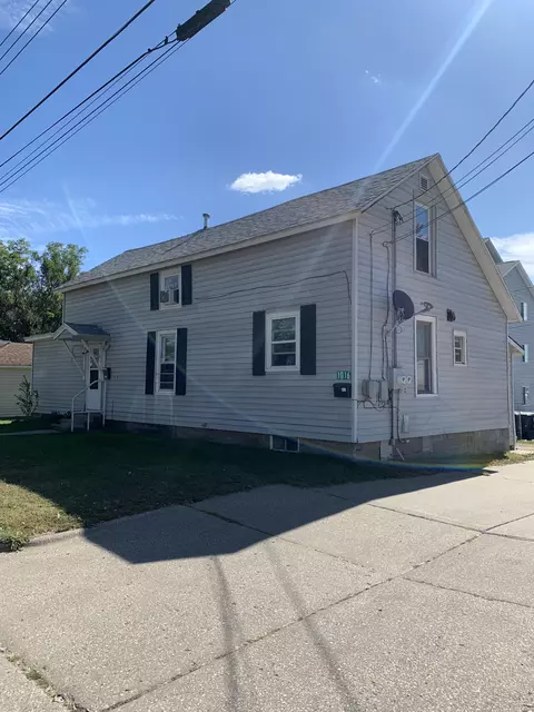 1016 Zeisler, La Crosse, WI 54601