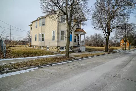 1115 N 14th #A, Milwaukee, WI 53233