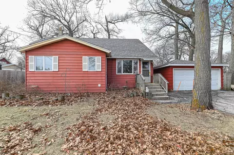 w273n2669 Front, Pewaukee, WI 53072