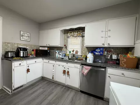 2955 N 58th, Milwaukee, WI 53210