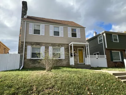 3809 N 51st #3811, Milwaukee, WI 53216