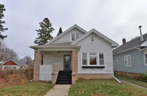 1423 Monroe, Racine, WI 53405