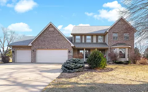 829 Country Clb, Fond Du Lac, WI 54935