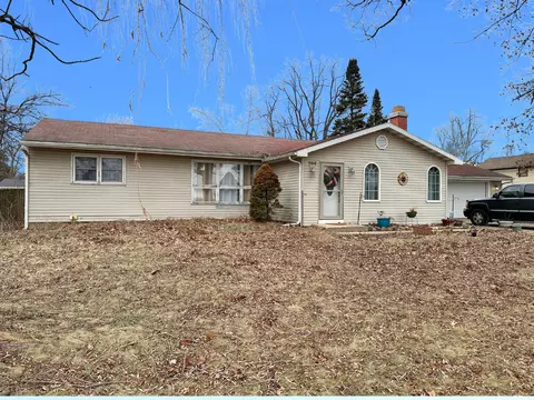 706 Bailey, Delavan, WI 53115