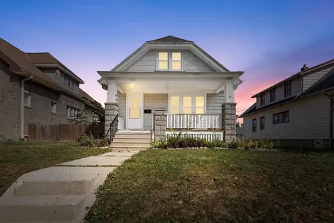 6420 W Chambers, Milwaukee, WI 53210