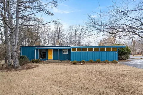9449 N Regent, Bayside, WI 53217