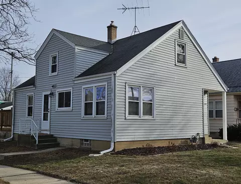 2204 S 109th, West Allis, WI 53227