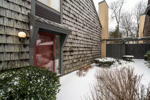 33 Stonewood, Wind Point, WI 53402