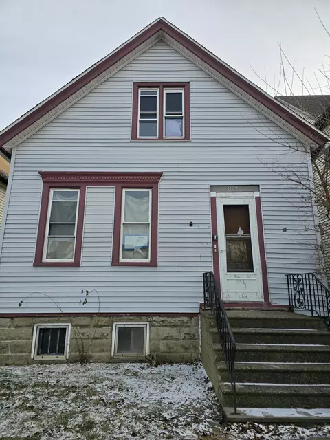 3107 W Madison, Milwaukee, WI 53215
