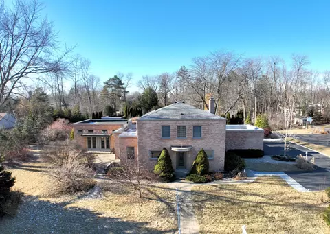 8301 N Allen, Fox Point, WI 53217