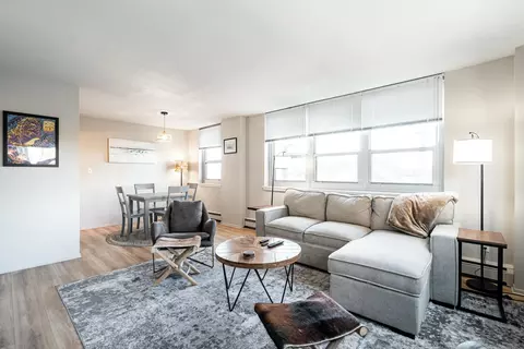 1707 N Prospect #3C, Milwaukee, WI 53202