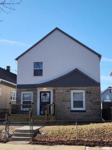 3735 N Dr William Finlayson, Milwaukee, WI 53212