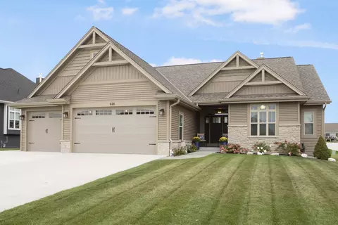 626 Mary, Slinger, WI 53086