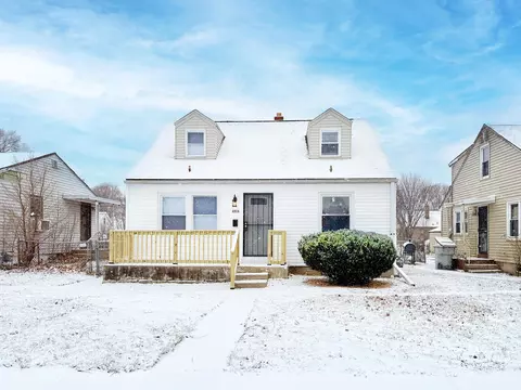 4924 N 22nd, Milwaukee, WI 53209