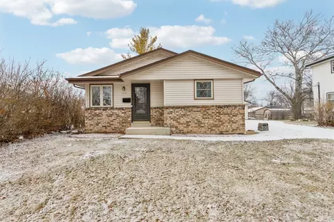 7900 W Beechwood, Milwaukee, WI 53223