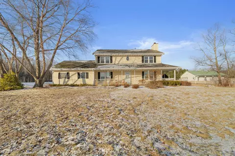 2322 Cedar Sauk, Saukville, WI 53080