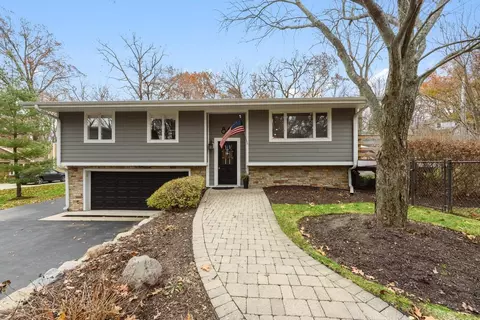 861 Shoshone, Fontana, WI 53125