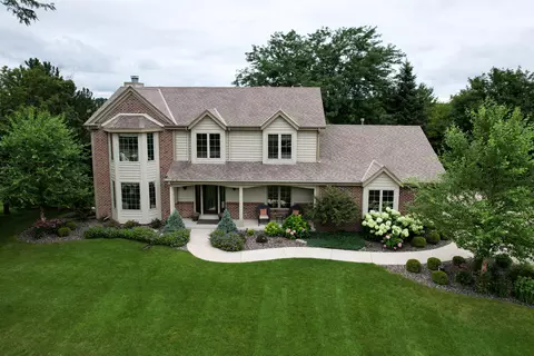 1951 Field Cliffe, Richfield, WI 53076