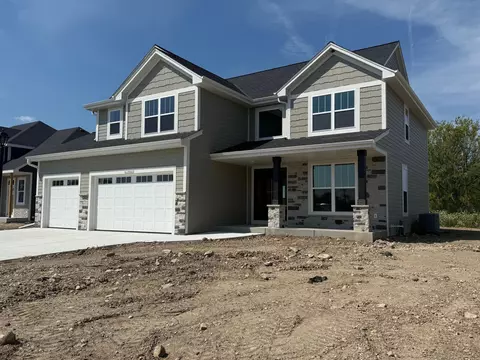 w215n4869 Kathleen, Menomonee Falls, WI 53051