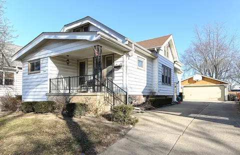1216 S 88th, West Allis, WI 53214