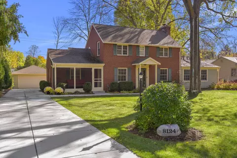 8124 N Poplar, Fox Point, WI 53217
