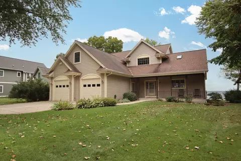 n9572 Winnebago Park Road, Fond Du Lac, WI 54937