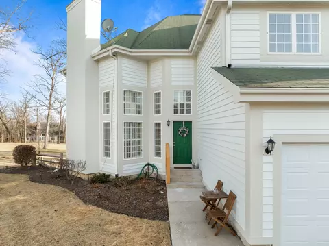1607 Woodland #12-69, Geneva, WI 53147