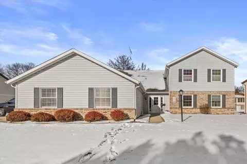 4122 80th #21D, Kenosha, WI 53142