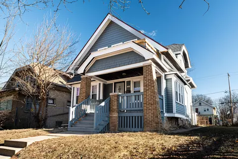 3260 N 37th, Milwaukee, WI 53216