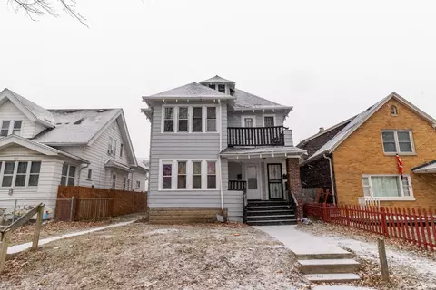 2745 N 49th #2747, Milwaukee, WI 53210