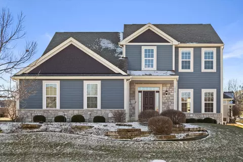 1819 Rockridge, Waukesha, WI 53188