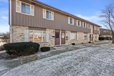 9831 W Beloit #A1, Milwaukee, WI 53227