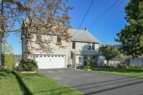 515 Prospect, Pewaukee, WI 53072