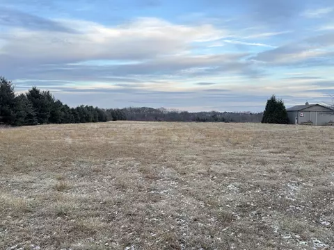 Lt2 Arbor, Norway, WI 53185