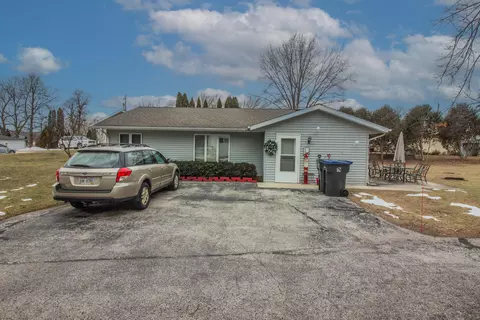 82 E Shr, Random Lake, WI 53075