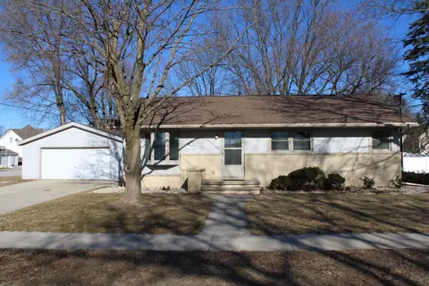 936 South, Lomira, WI 53048