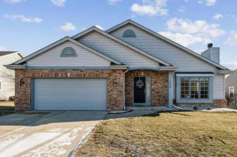 1446 Dovetail, Hartford, WI 53027
