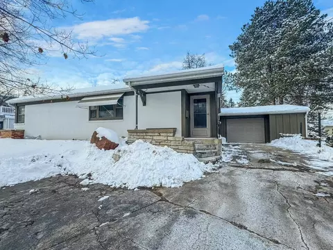 326 Mayville, Theresa, WI 53091