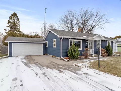 1436 Johnston, Manitowoc, WI 54220