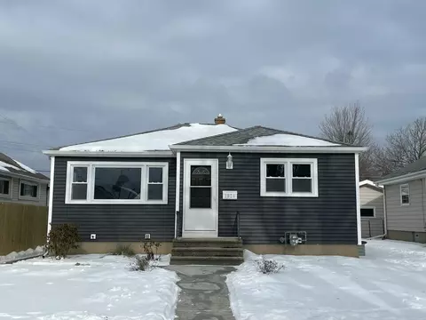 1826 29th, Kenosha, WI 53140