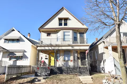 2445 S 9th #2447, Milwaukee, WI 53215