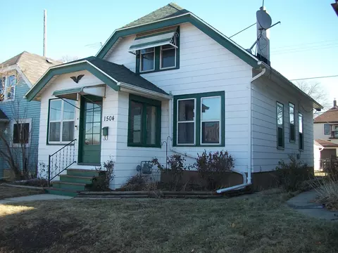 1504 S 82nd, West Allis, WI 53214