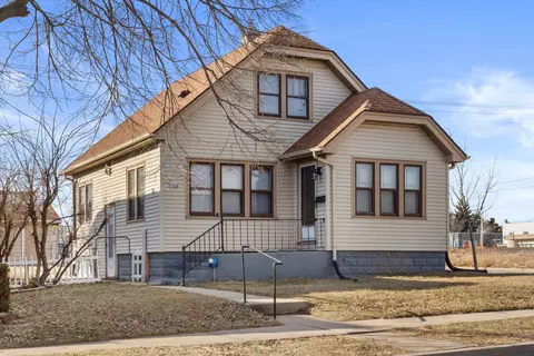 1903 S 72nd, West Allis, WI 53219